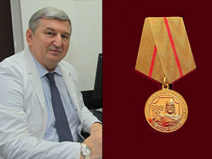 Профессор Медведев награжден медалью ВС РФ